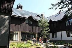 Budynek dyrekcji Pienińskiego Parku Narodowego